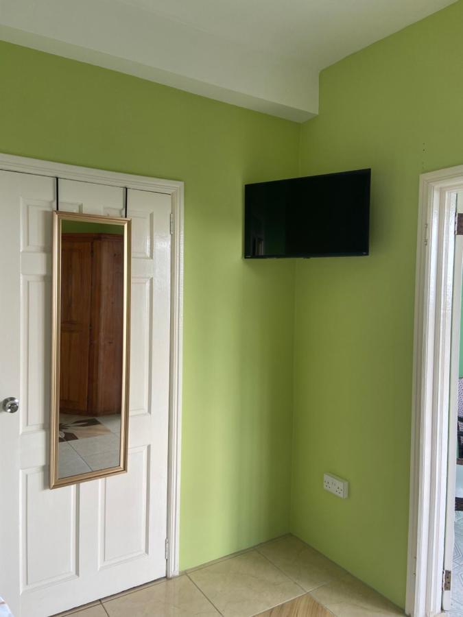 Greenhouse On The Hill, Sea View Studio Apartment Laborie ภายนอก รูปภาพ