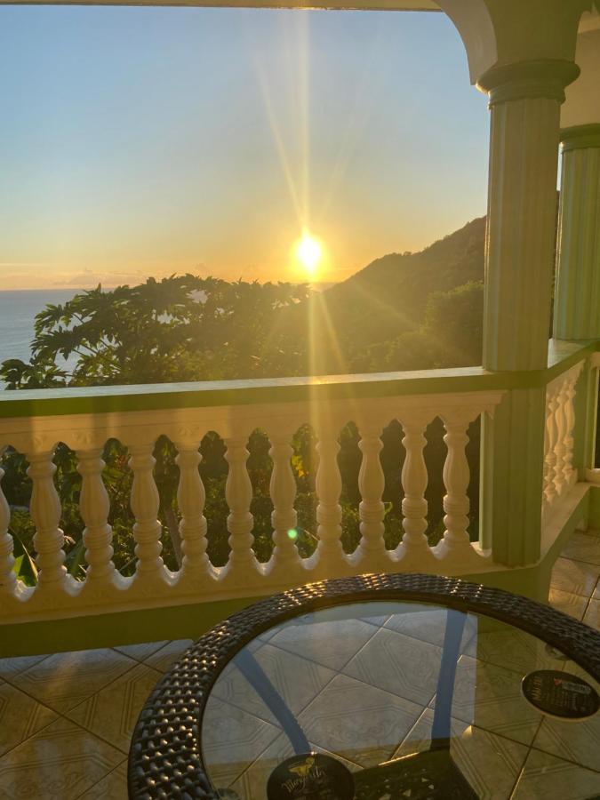 Greenhouse On The Hill, Sea View Studio Apartment Laborie ภายนอก รูปภาพ