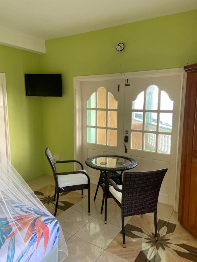 Greenhouse On The Hill, Sea View Studio Apartment Laborie ภายนอก รูปภาพ